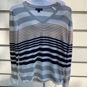 Tommy Hilfiger sweater